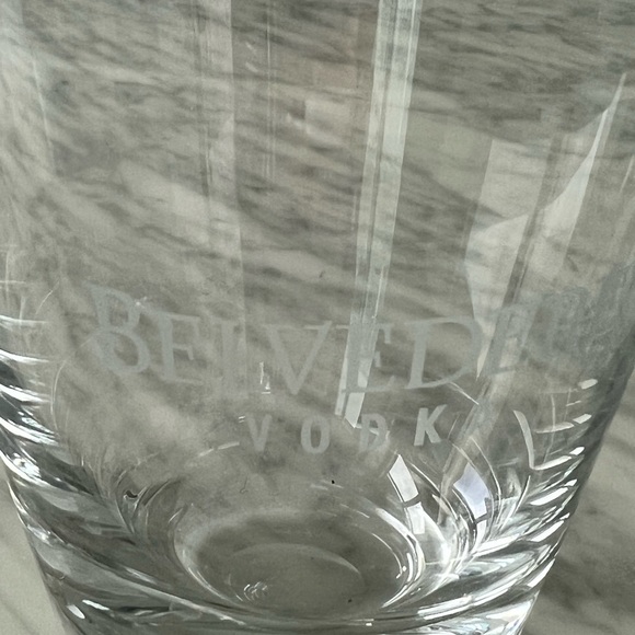 Nice Modern Large BELVEDERE Vodka Glass Pouring Pitcher 10 3/4” Approx - Picture 5 of 6